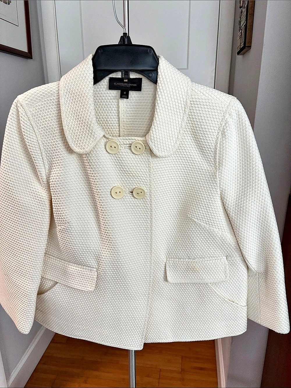 Classiques Entier Textured Button Front Jacket in White Size Medium Like New
